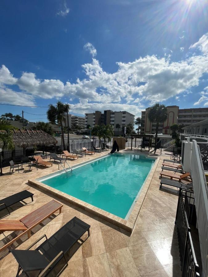 Holiday Isles Resort Madeira Beach Eksteriør bilde