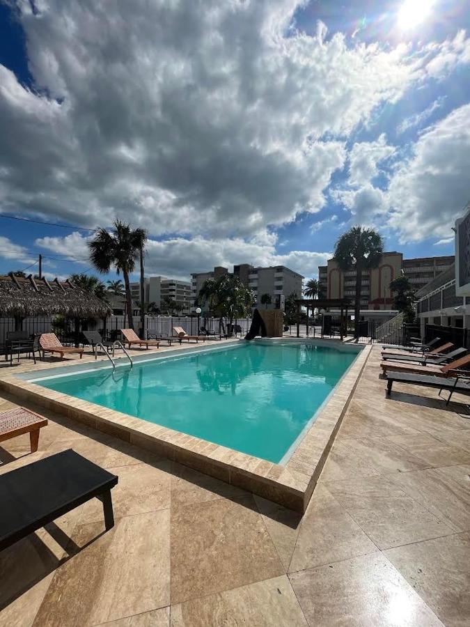 Holiday Isles Resort Madeira Beach Eksteriør bilde