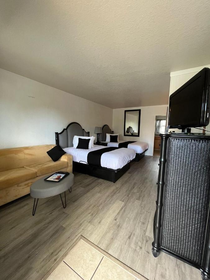 Holiday Isles Resort Madeira Beach Eksteriør bilde